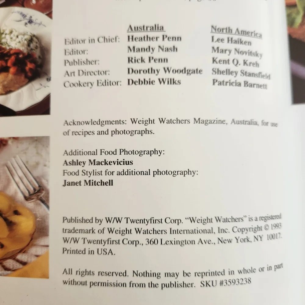Weight Watchers Light & Easy New Family Classics Cookbook
